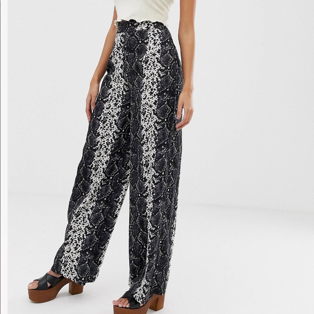 Wide legged snake skin pants !